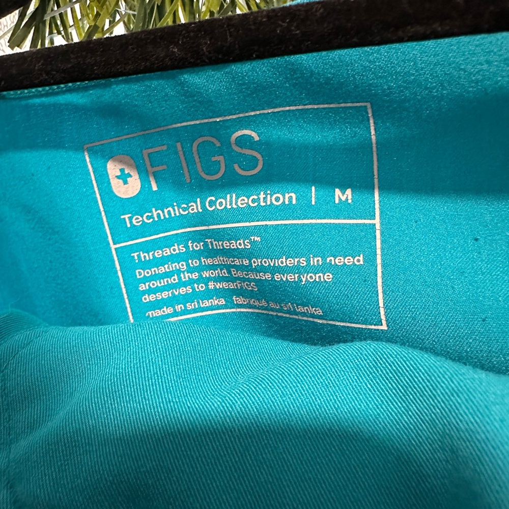 Figs Women's Teal Short Sleeve Top and Straight Leg Pants - Picture 3 of 5